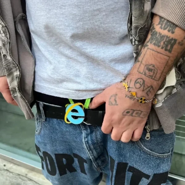 Creative Internet Explorer Design Belt