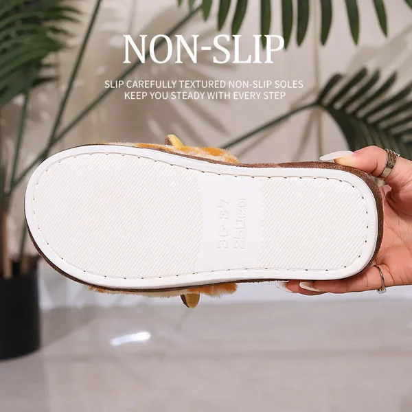 Cartoon Giraffe Shaped Women's Plush Winter Slippers Shoes