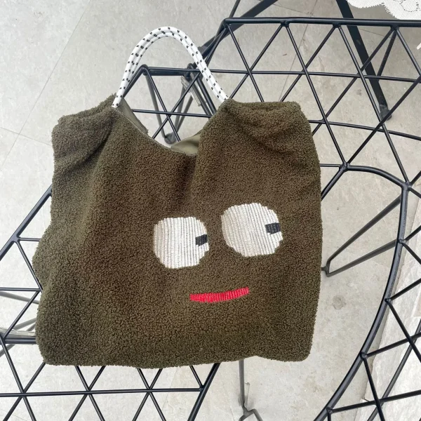 FLCBTS000015 Unique Design Quirky Big-Eyed Sherpa Tote Bag Army Green